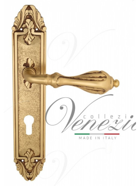 Ручка дверная на планке под цилиндр Venezia Anafesto CYL PL90 французское золото + коричневый