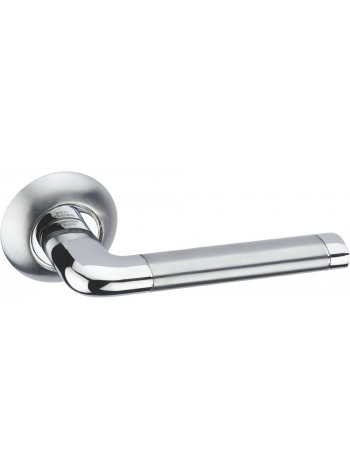 Ручка дверная на круглой розетке Adden Bau RUSH A117 CHROME Хром