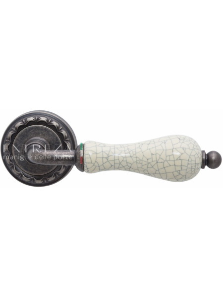 Ручка дверная на круглой розетке Extreza DANA CRACKLE (Дана кракле) 306  R02 Серебро античное F45