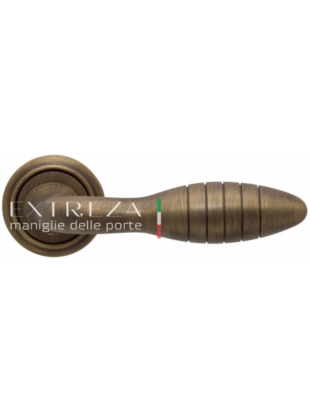 Ручка дверная на круглой розетке Extreza MIREL (Мирел) 316  R01 Бронза матовая F03