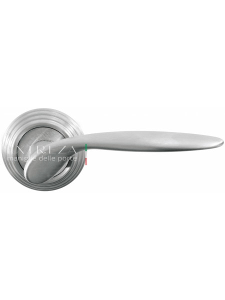 Ручка дверная на круглой розетке Extreza CALIPSO (Калипсо) 311  R05 Хром матовый  F05