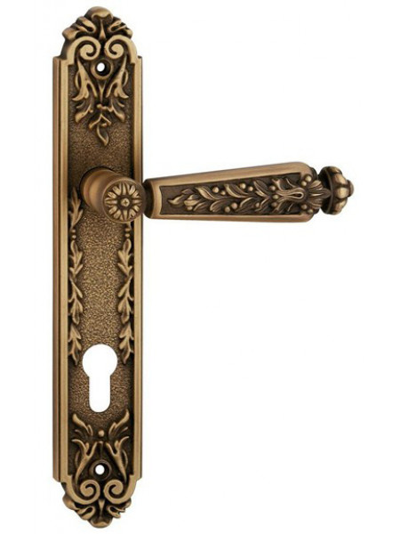 Дверная ручка Linea Cali на планке EPOCA 1210 PL YALE PM