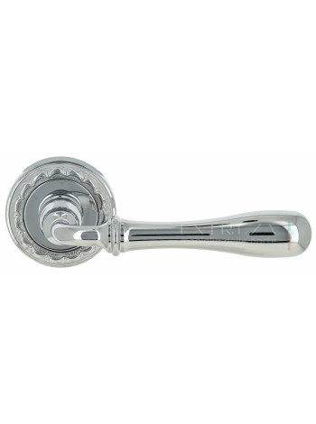 Ручка дверная на круглой розетке Extreza CARRERA (Каррера) 321 R02 Хром полированный F04