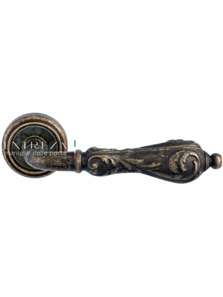 Ручка дверная на круглой розетке Extreza GRETA (Грета) 302  R01 Бронза античная F23