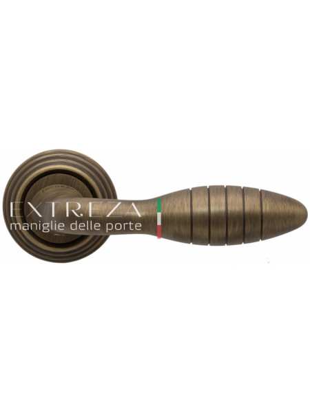 Ручка дверная на круглой розетке Extreza MIREL (Мирел) 316  R05 Бронза матовая F03